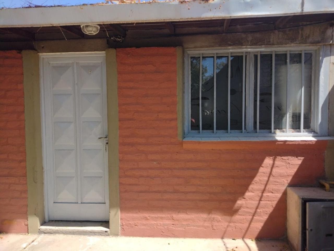 Alquilo Departamento En Villa Del Carril, Para 1 Persona.