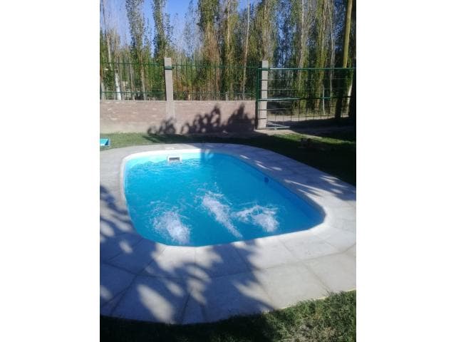 Cabaña Para 5 Personas 2 Habitaciones 1 Baño Cocina Comedor Parrillero Con Galeria Pileta A Estrenar.