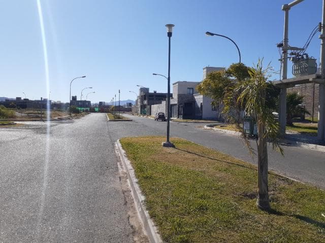 Venta Ultimos Lotes En Loteo "bulevares Punta De Rieles", Rivadavia .-