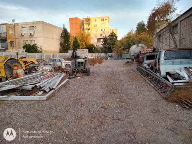 Espectacular Inmueble De 5.000 M2 Frente Al Barrio San Martin.- Con Galpon ,casa Y 3 Depto - Ex Bodega.-