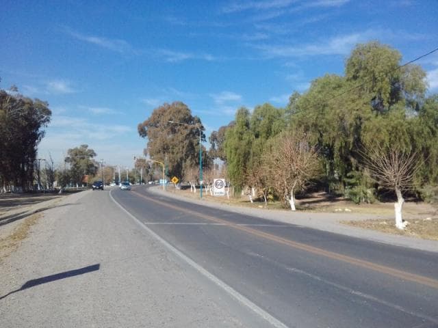 Atencion Empresas - Terreno De 4.000 M2  Sobre La Ruta N40 - En La Puerta De Albardon.-