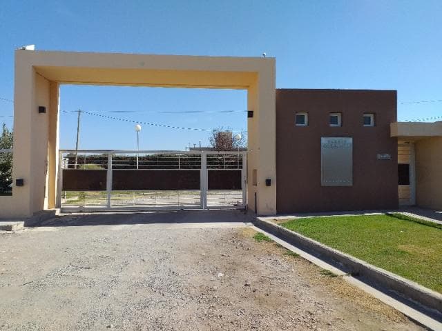 Excelente Lote En Bº Privado Angualasto, Rivadavia
