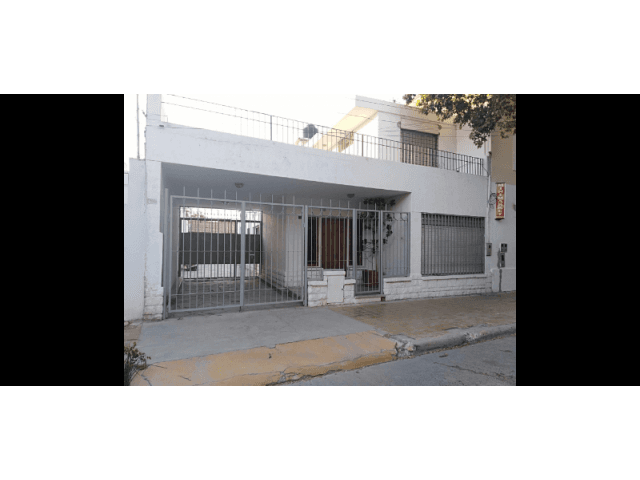 Red Inmobiliaria Ivan Orozco - Vende... Casa En 2 Plantas Sobre Av. Rawson. Capital
