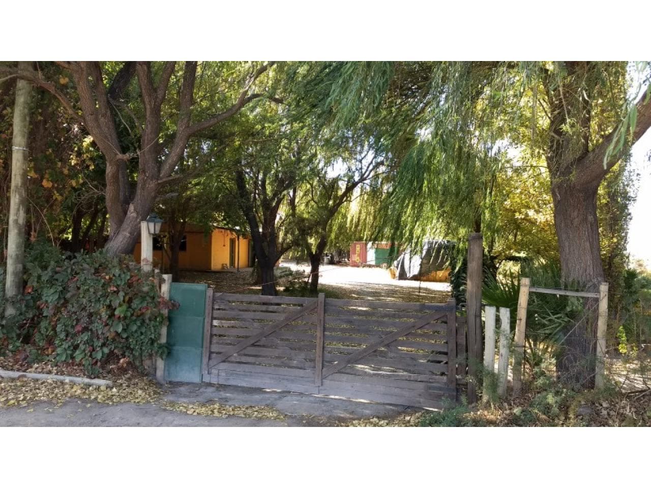 Inmueble En Pocito Sobre Ruta 40 Entre Calle 12 Y 13
