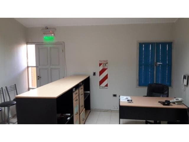 Importante Casa P/ Consultorios, Oficinas. Amoblada, Rivadavia