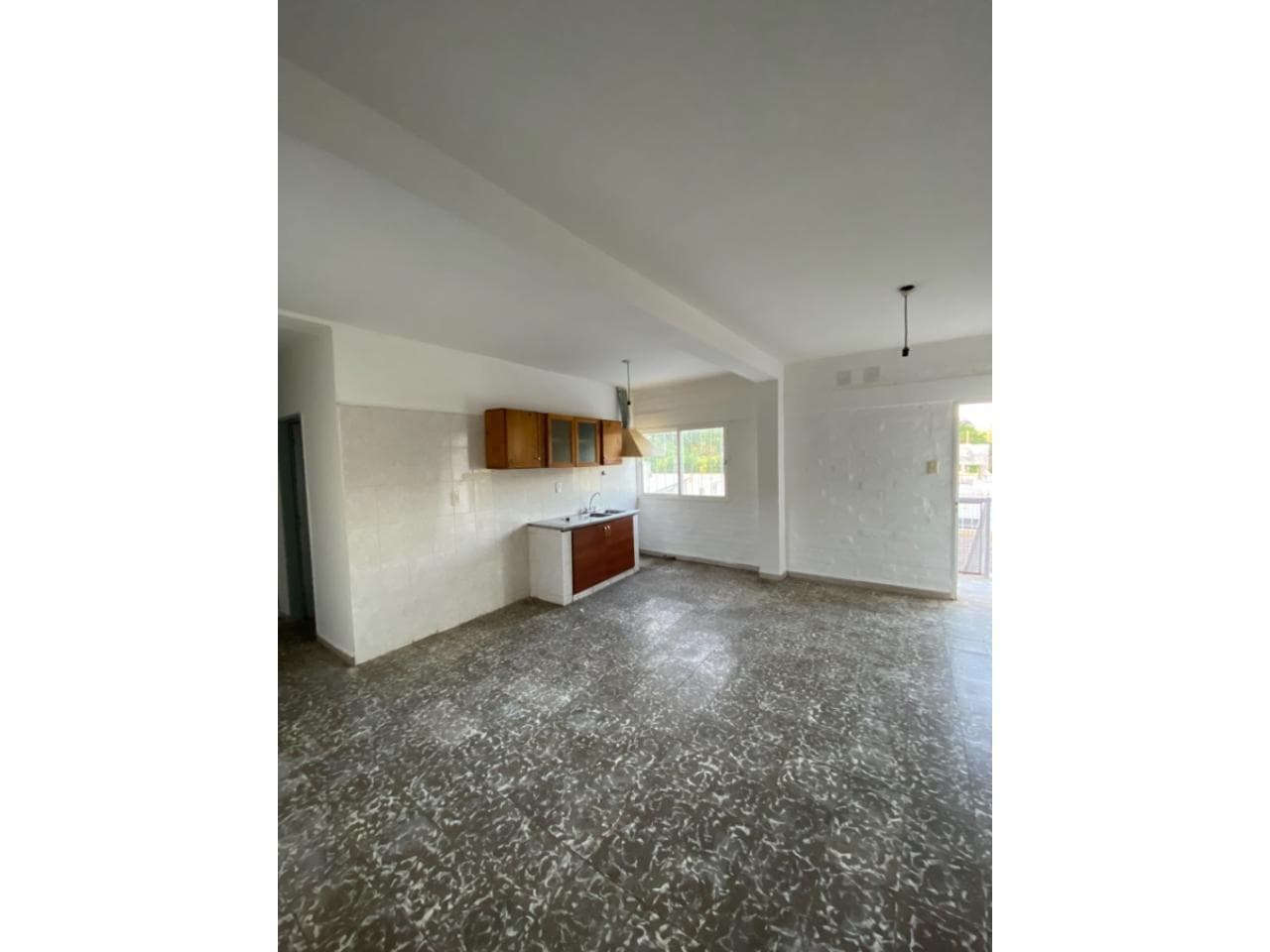 Departamento 2 Dormitorios - Baño - 1 Er Piso  - Barrio Huazihul. Rivadavia