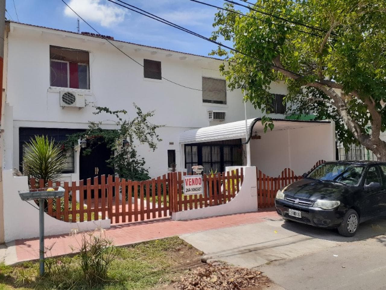 Casa Ampliada, 4 Dormit. De 2 Plantas En Desamparados -, Fondo Amplio Con Galeria, Quincho Y Pileta - Capital.-