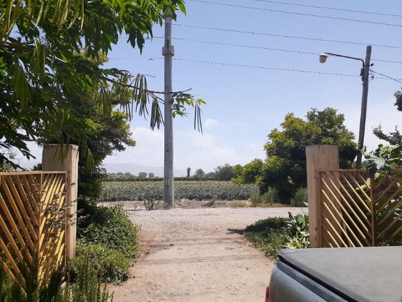 Finca En Esquina De 5,5 Has - Zona De Calle Nacional Y Gral. Acha - Casa , Galpon , Quincho , Pileta Y Otros. - Pocito.