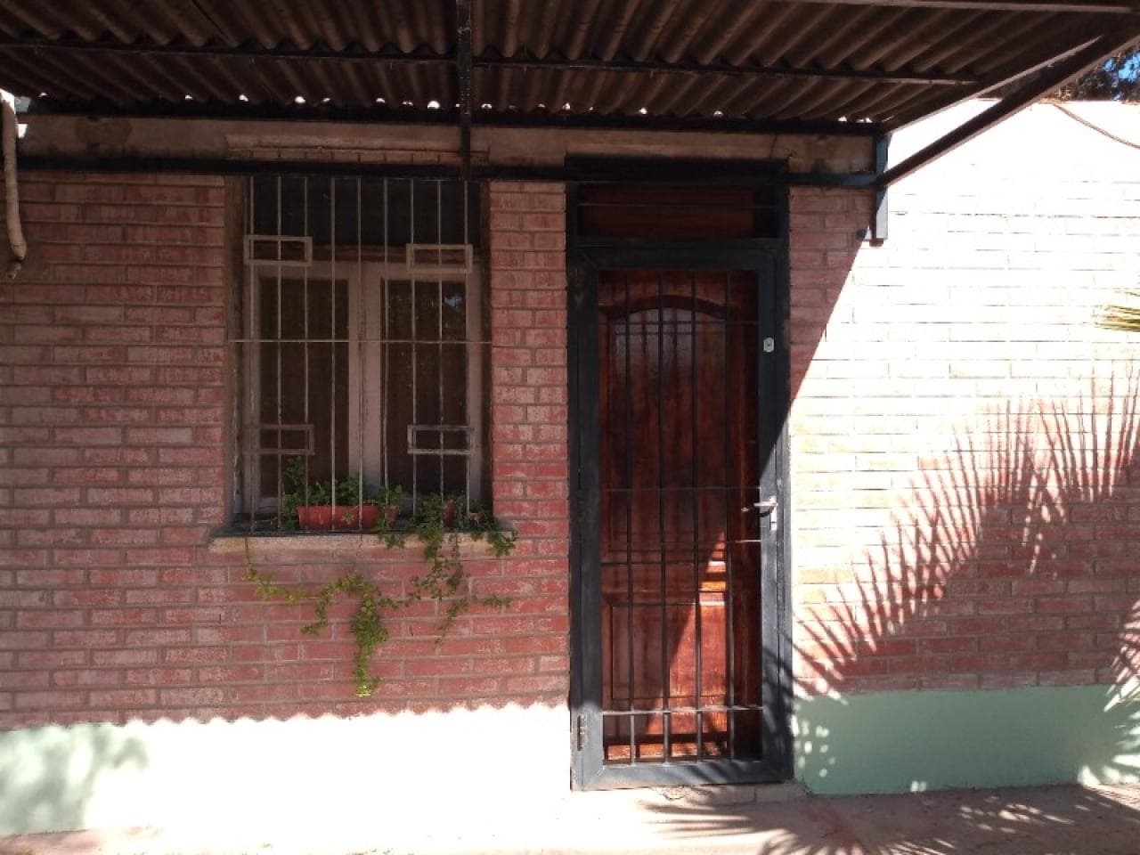 Dueño Vende Casa Esquina 2 Dormitorios - Rawson. Venta O Permuta