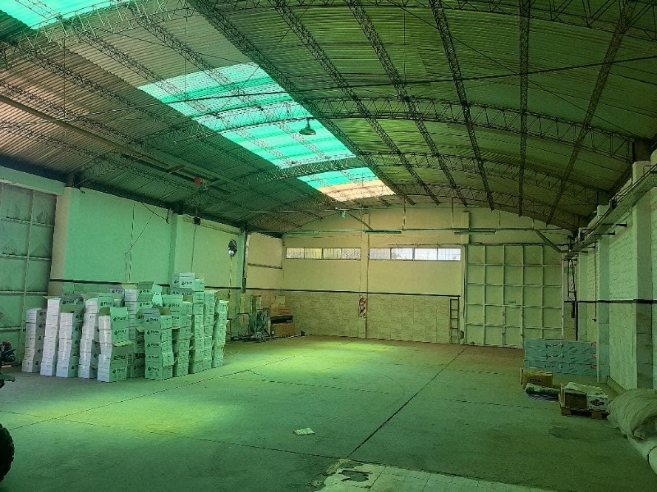 Fantastico Inmueble De 7.000 M2 Con Galpones , Oficinas Y Otros - A 80 Mts. Del Acceso Sur - Rawson.-