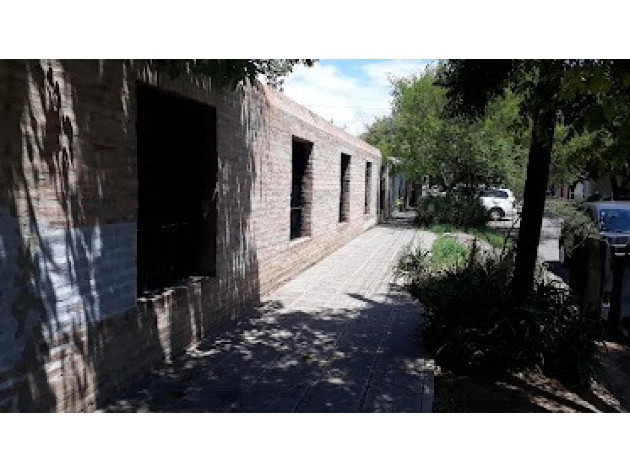 Arevalo Inmobiliaria. Vende Excelente Casa En Capital. Se Recibe Inmuebles O Vehiculos De Menor Valor