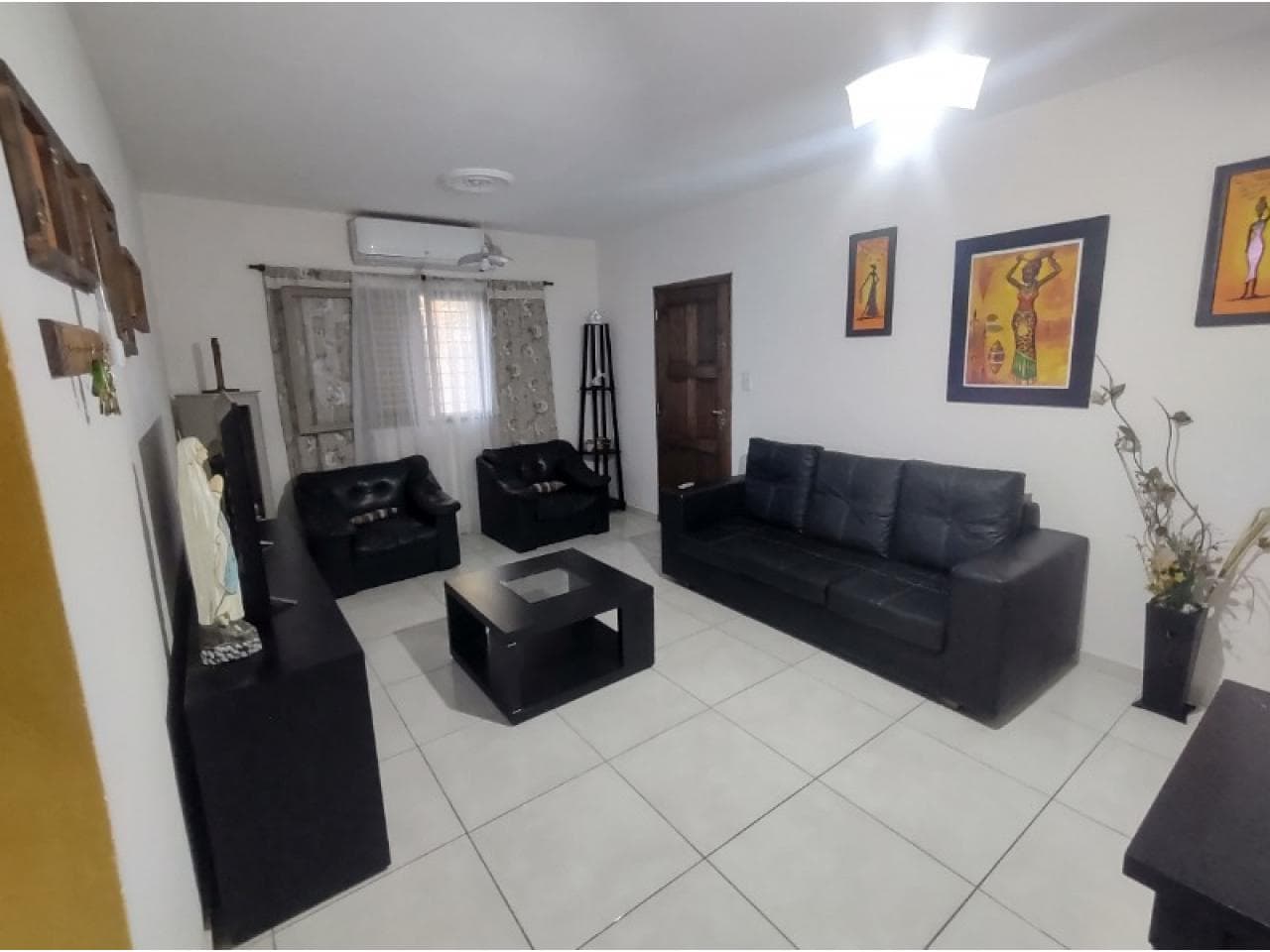 Venta. Casa Con 3 Dormitorios Amplios Mas Amplio Lote 750 Mts2, Santa Lucia