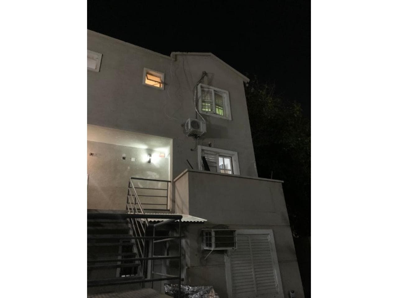 Duplex 2 Dormitorios, 80m2, Consorcio Privado