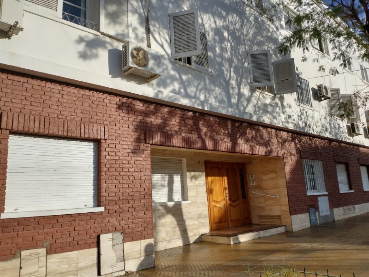 Venta. Dpto 3 Dormitorios En Planta Baja, Muy Buen Estado. Centrico.