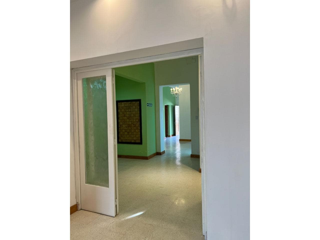 Venta. Casa Centrica De Nivel / Apta  Credito  Hipotecario