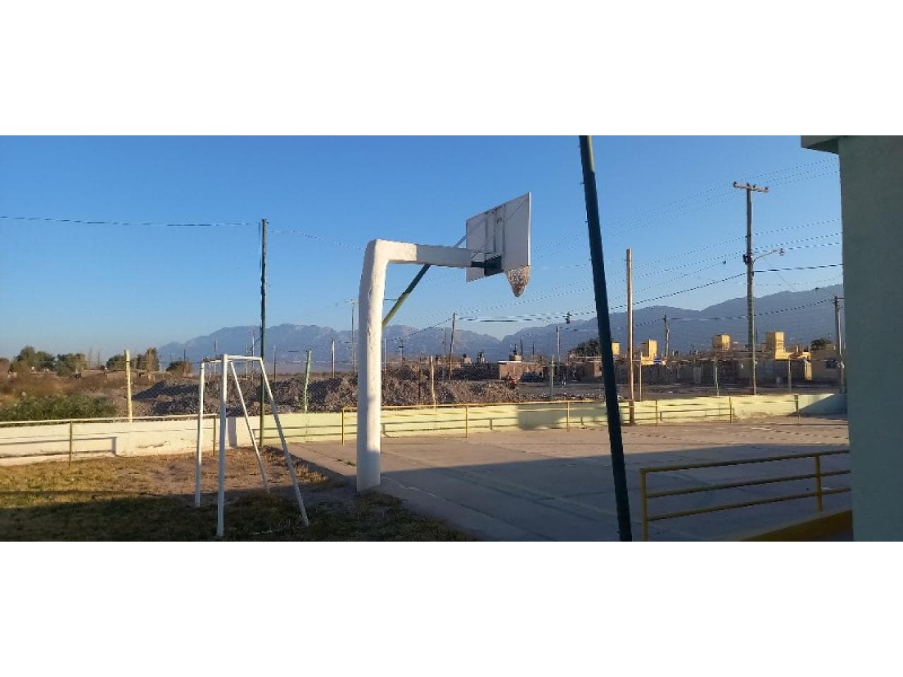 Vendo - Permuto - Polideportivo - La Bebida - Rivadavia. Con Salones Para Eventos. Canchas De Deportes.