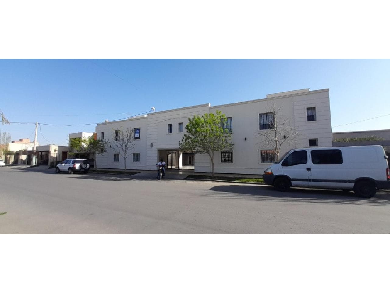 Alquiler. Moderno Dpto. Impecable. Consorcio Aspen. 1 Habitación A Metros De Calle Cabaña, Cochera. 1er Piso.