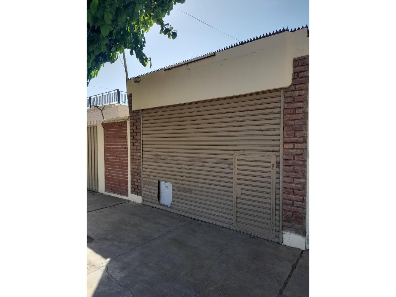 Alquilo Salon De 40 Mt2 Calle Alvear Y 5 A Mts De Calle Mendoza Y Av España