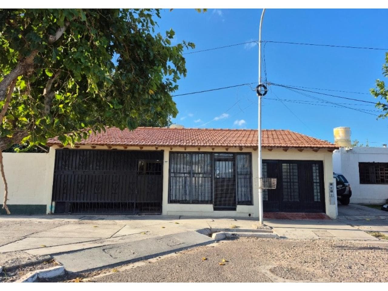 Venta. Casa En Chimbas Barrio Los Tamarindos