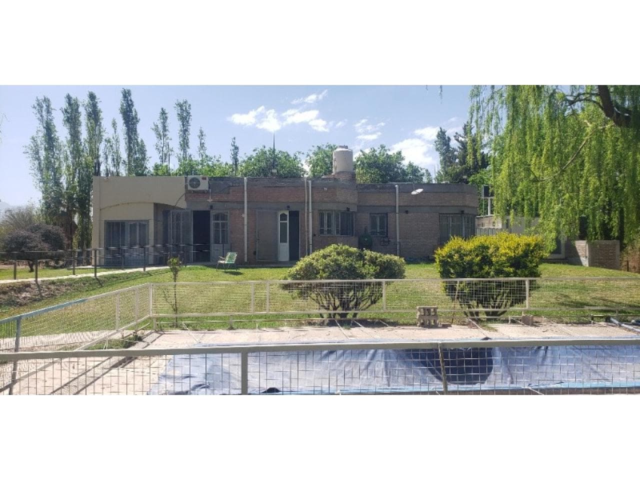 Venta. Casa Quinta De Usos Múltiples - Sierras Azules - Zonda