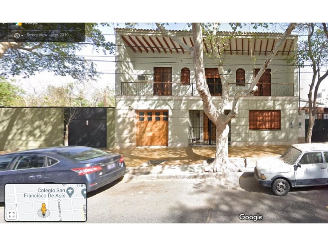 Venta. Chalet Céntrico De Categoría 5 Dormitorios, 4 Baños Piscina. Capital