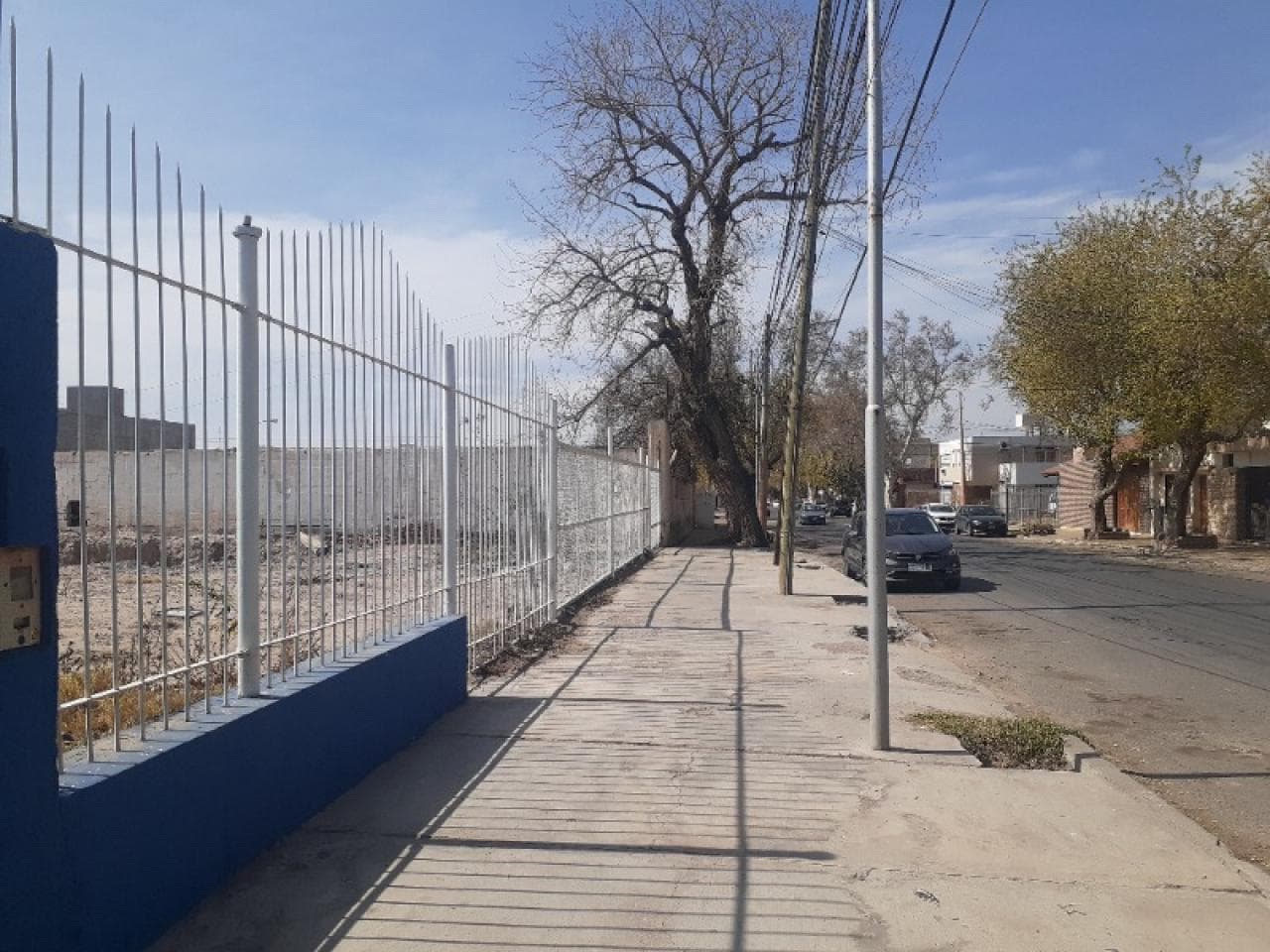 Oportunidad Inversores - Fantastico Terreno De 1.700 M2 En Calle Rivadavia Casi Rawson - 27 Mts De Frente - Capital.-