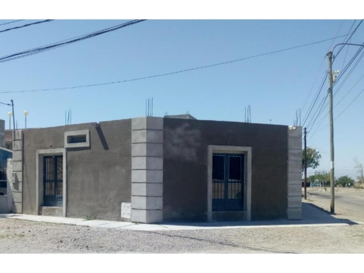 Urgente U$s105 Esquina Casa Ipv Cancelada-propietarios-sólo Wapp. Capital+dos Salones De 30m2 C/u