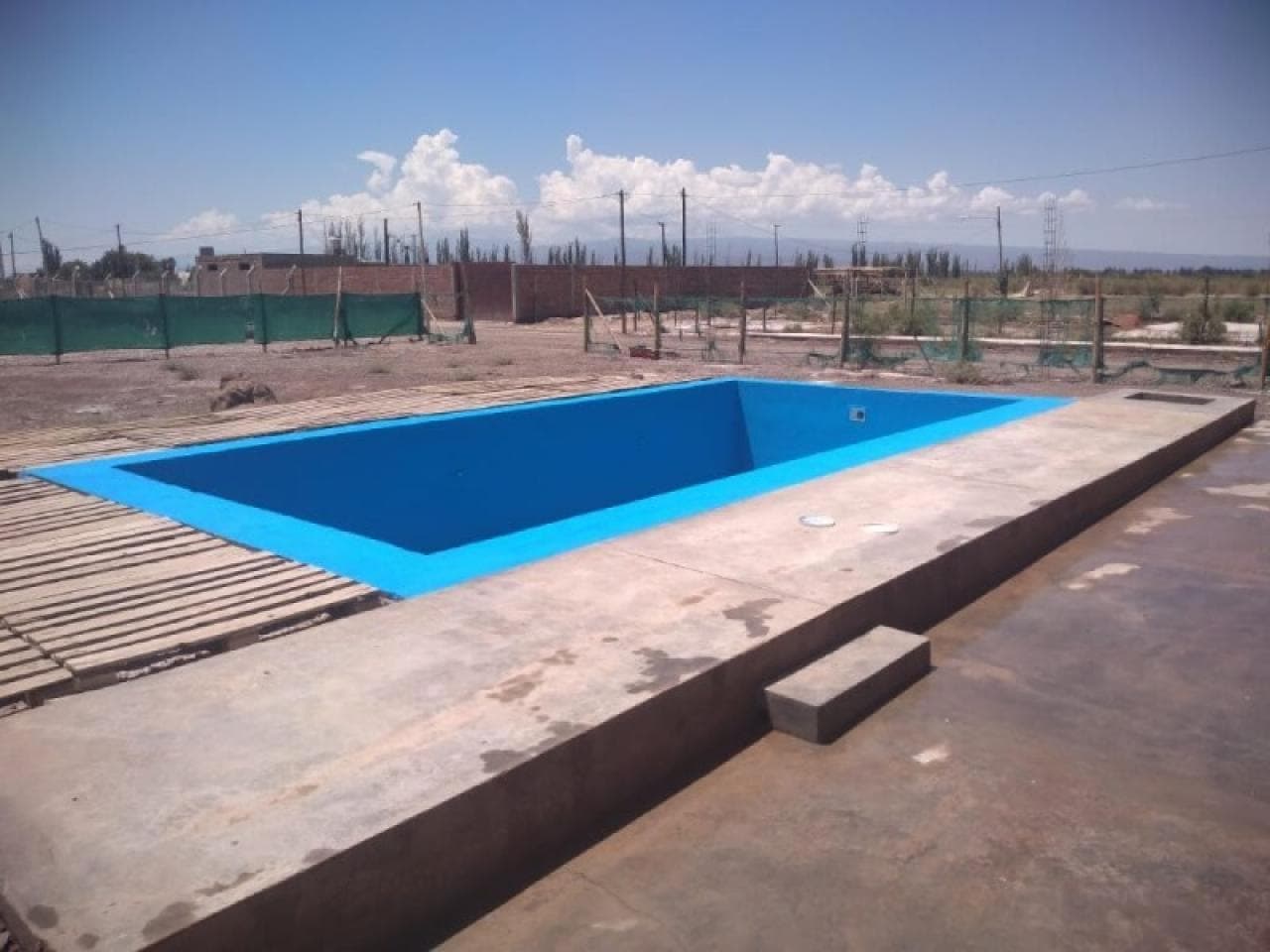 Oportunidad.....vendo / Permuto Quincho En Medano De Oro, Cercado, Con Salón, Pileta, Papeles Al Dia