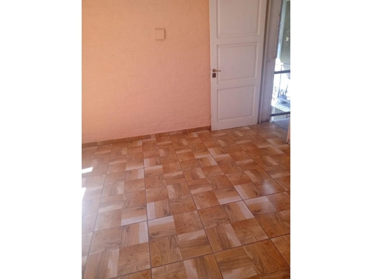 Alquiler. Departamento, 3 Habitaciones, Comedor Y Cocina Aparte.