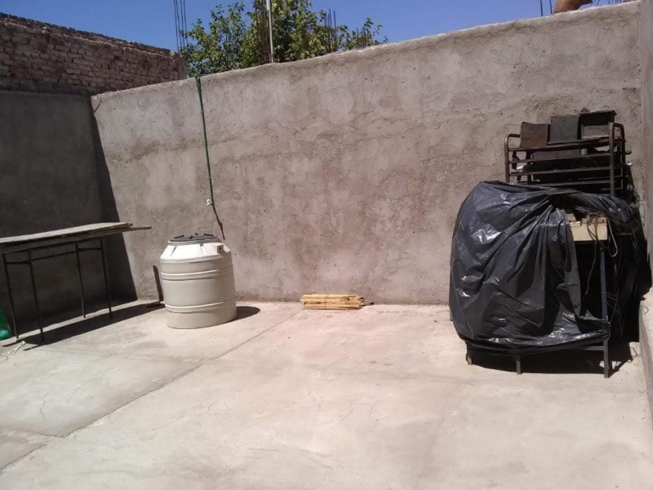 Salón Más Terreno