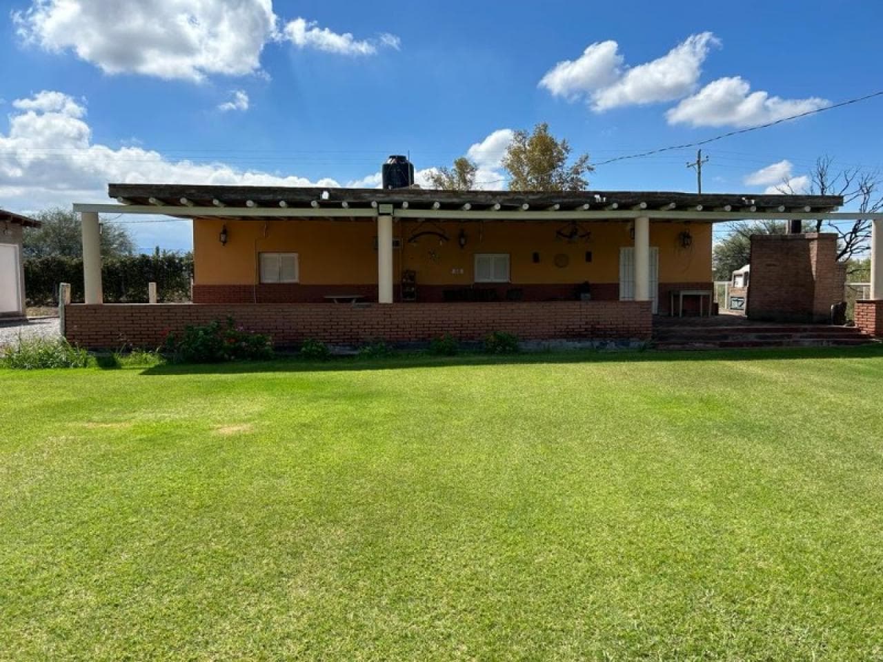 Venta De 16 Has- Casa, Pileta-plantación De Alfalfa. Albardón
