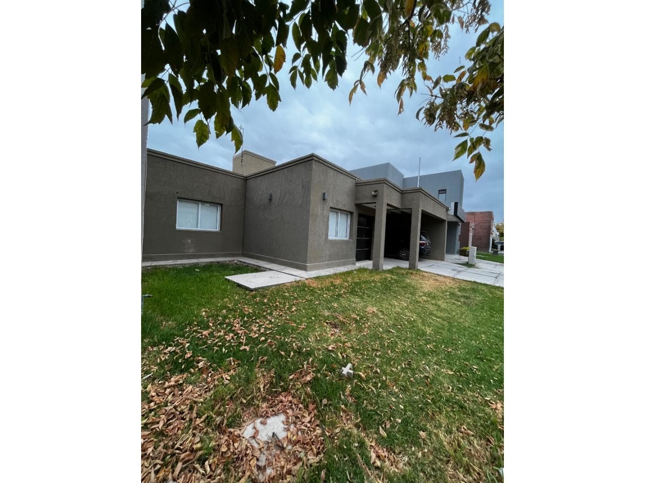 Alquiler. Casa, 3 Dormit. Rivadavia. Moreno Inmuebles Solo Consultas Por Whatsapp Barrio Las Mercedes. Riva