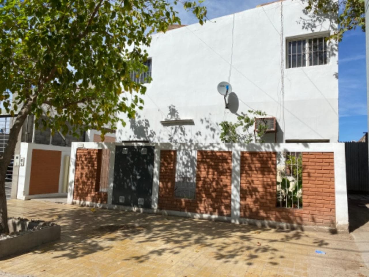 Escriturado, Planta Baja, Patio Con Lavadero, Gas Natural