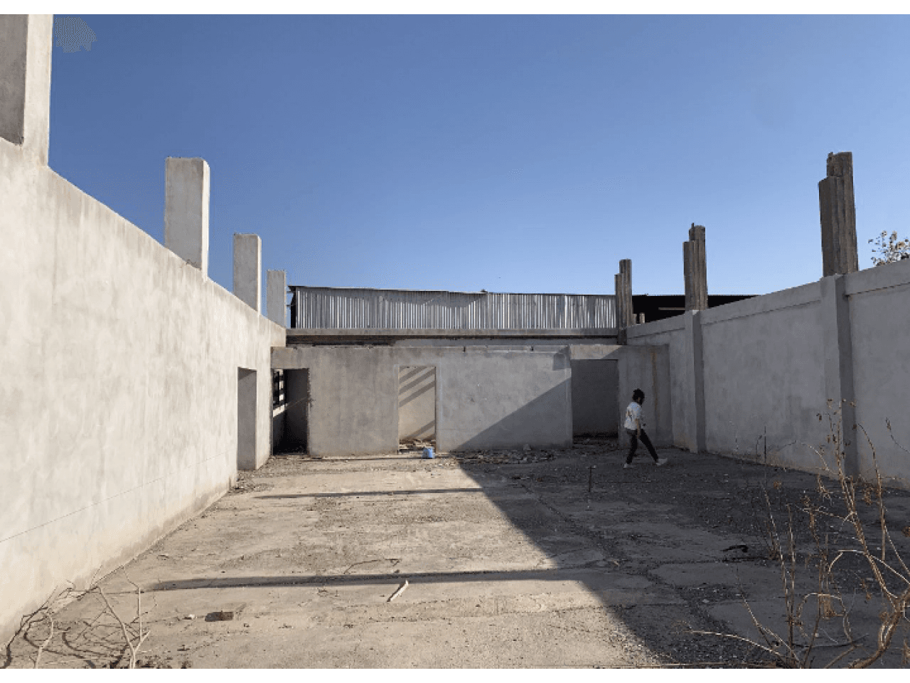 Venta Galpón En Rawson. Excelente Zona. Planos Aprobados