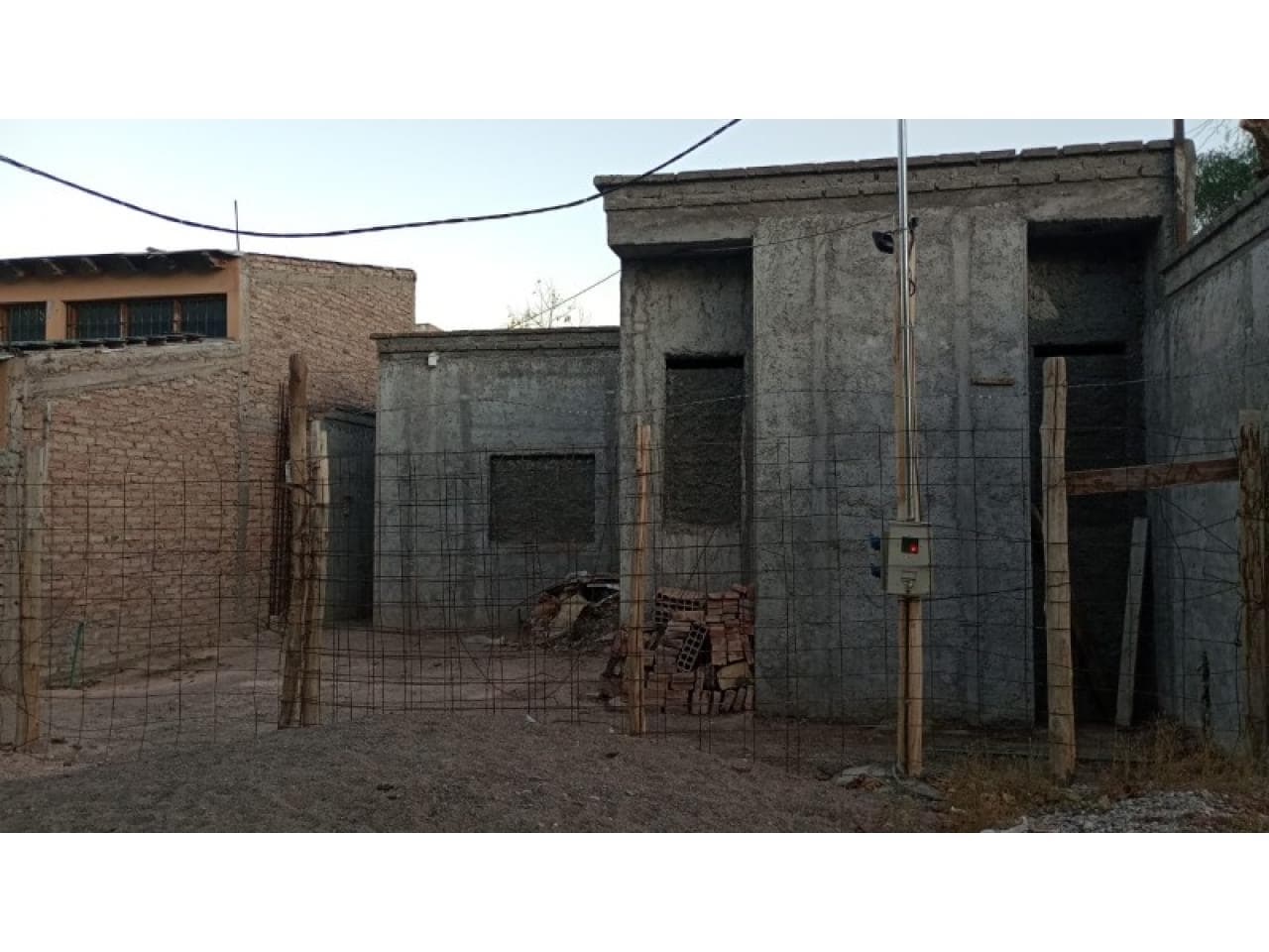 Venta. Casa, 3 Dormitorios. Calivar Pasando Libertador Rivadavia