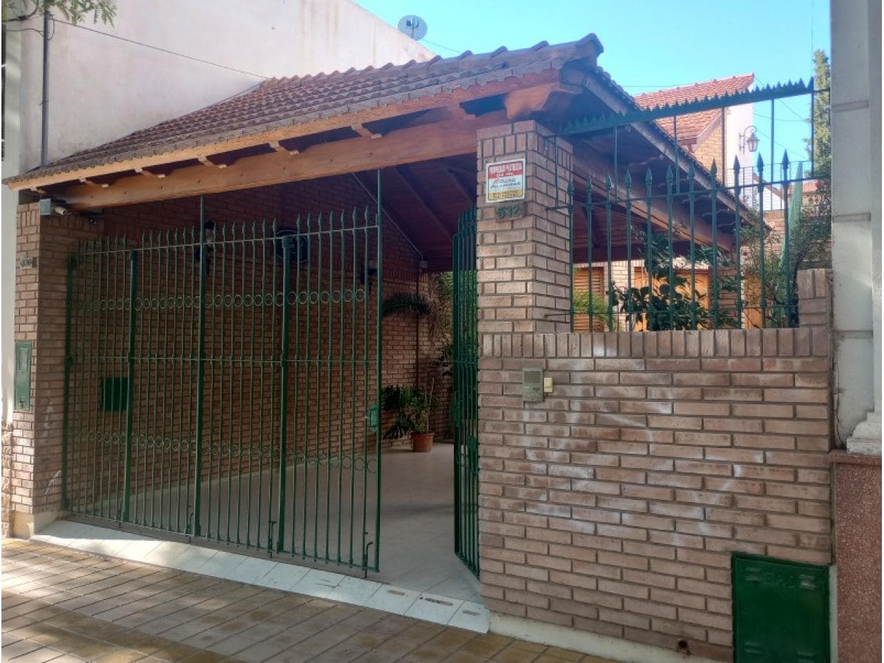 Venta. Casa Céntrica 4 Dormitorios, 3 Baños, Cochera Doble. Capital