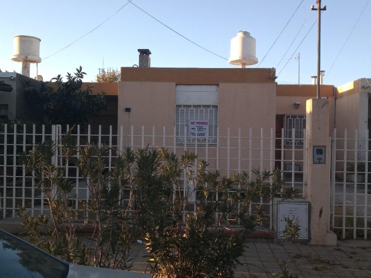 Ccasa Apta Credito Hipotecario-martillera Vende Casa En Barrio Camus. Rivadavia