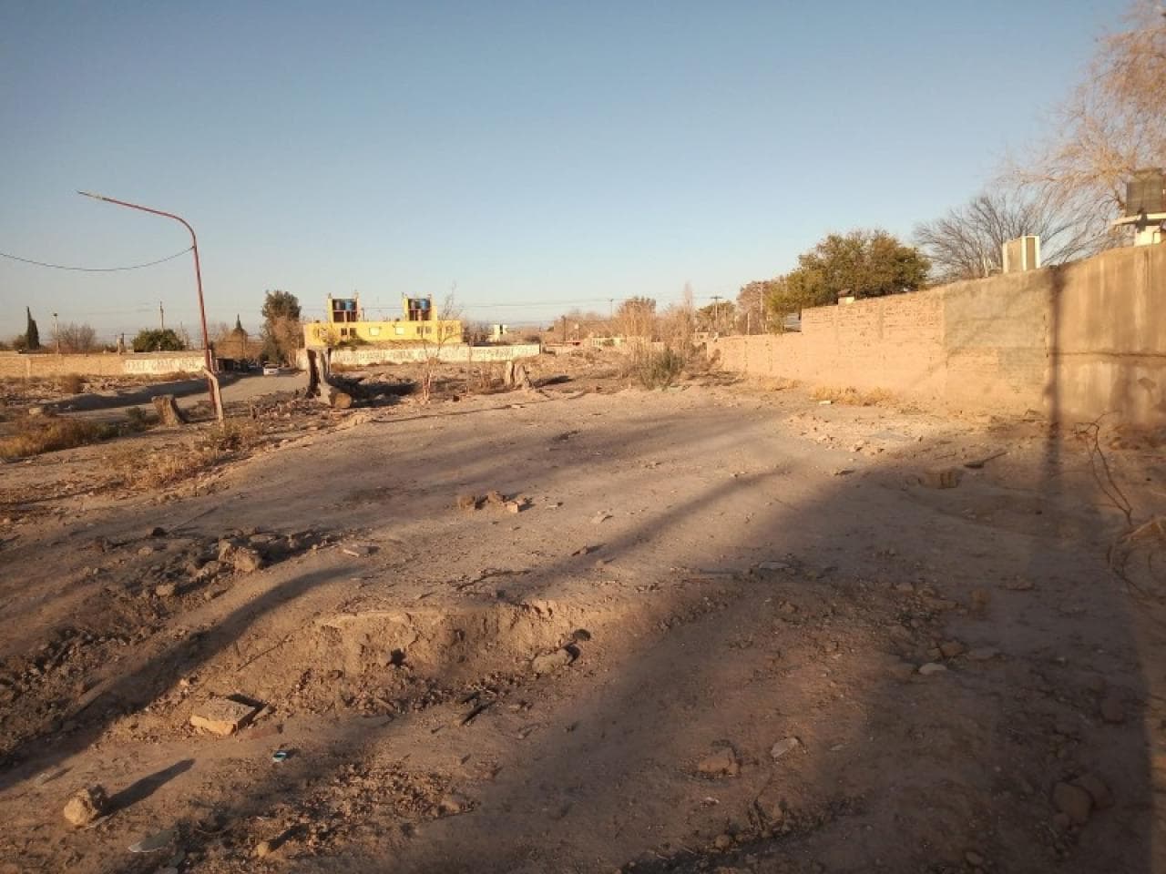 Lote Esquina Elcano Y La Laja, A 2 Cuadras De La Libertador. Rivadavia