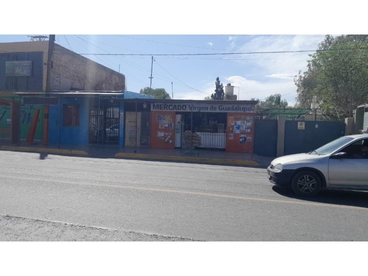 Venta. Casa En Excelente Punto Comercial