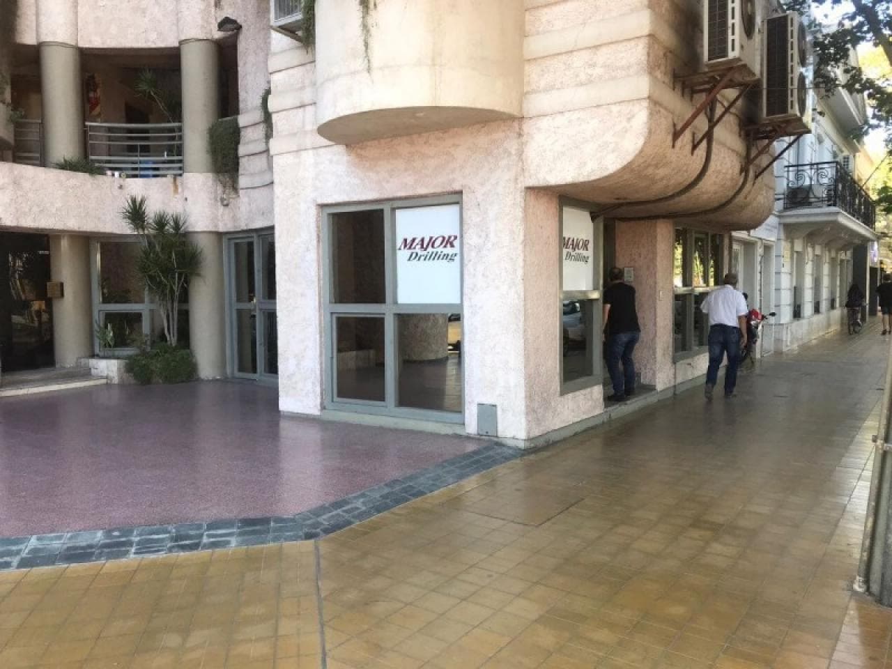 Venta. Importante Esquina Torre Mapal 25 De Mayo Y Mendoza 160 M2 Cubiertos
