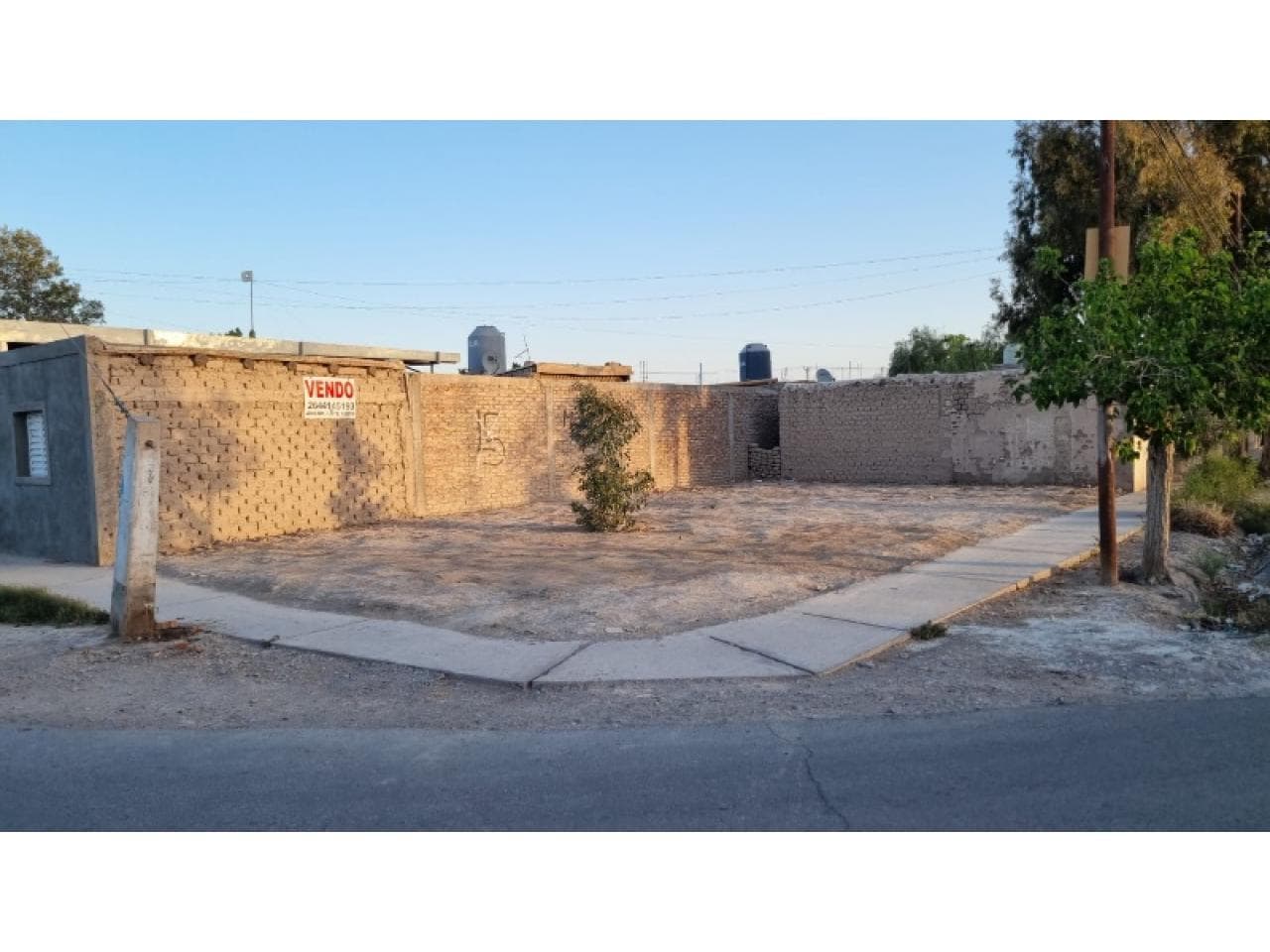 Venta. Lote Esquina Conector Sur A Dos Cudras República Del Libano. Rawson