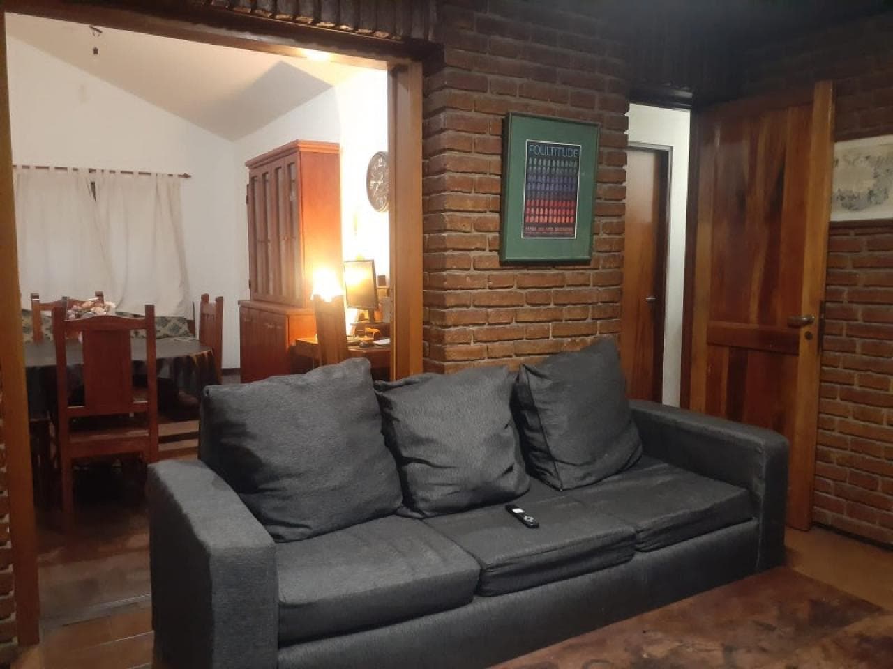 Casa Ampliada De 3 Dormit. Y 2 Baños , Barrio Walter Mercher - Capital.-
