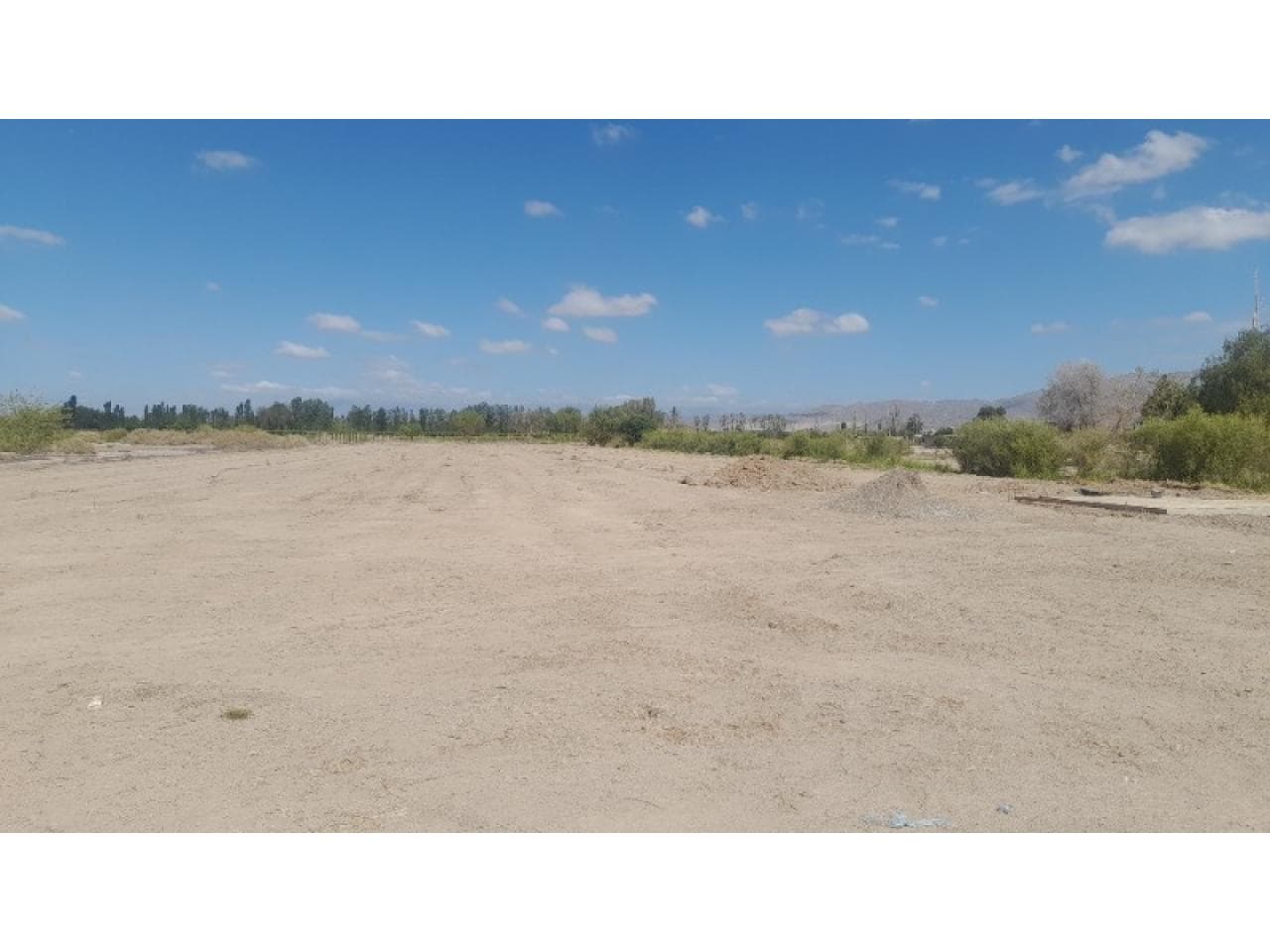 Vendo Dos Lotes En Privado Sobre Calle La Laja A Metros De Nacional  Lotes De 600 M2