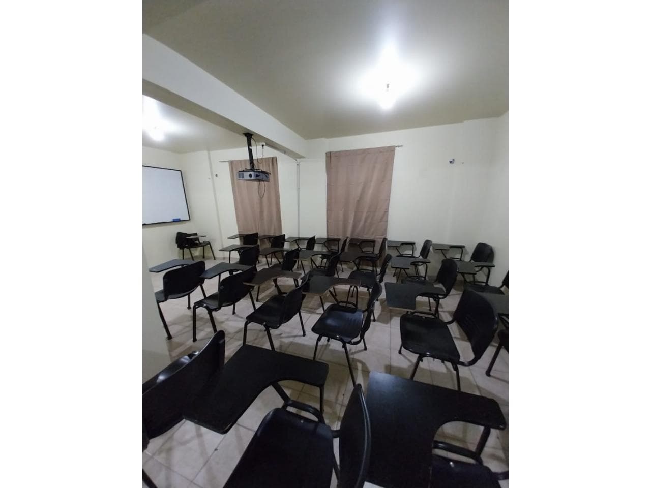 Alquiler. Sala Para Dar Clases, Talleres, Cursos, Etc. Capital