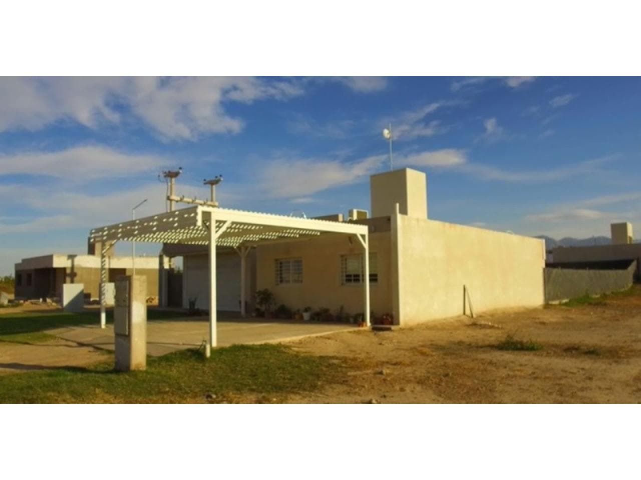 Venta. Casa En Pozo 2 Dorm B° Rincon Del Syrah, Rivadavia. Mls#420981004-194