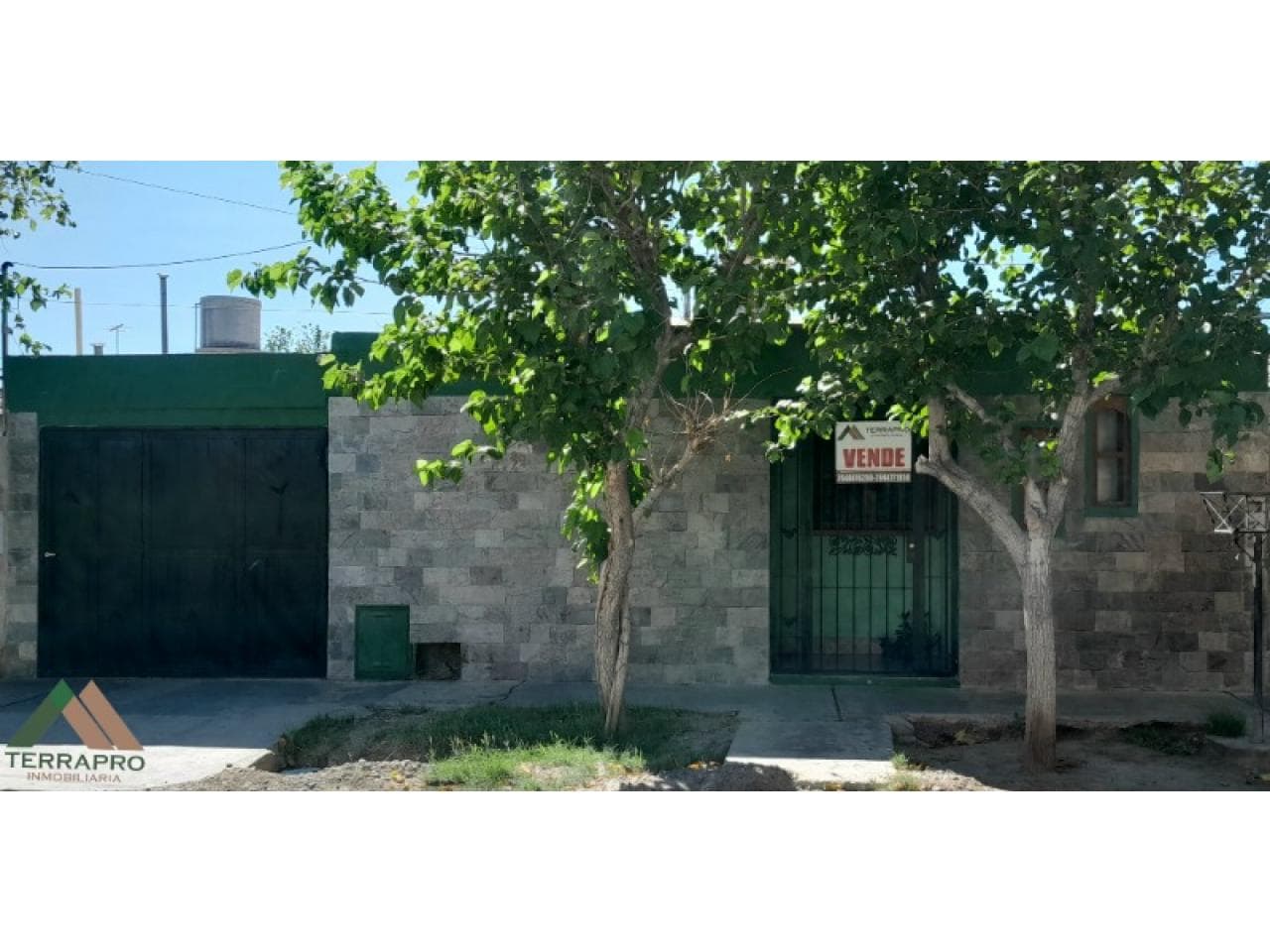 Amplia Propiedad En Venta - B° Los Andes