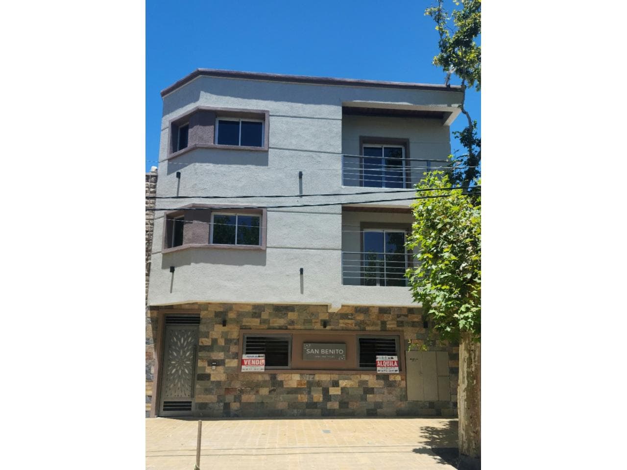 Conim Vende  Dpto De 1 Dormitorio A 3 Cuadras De Plaza 25- Alquilado  Renta $400.000