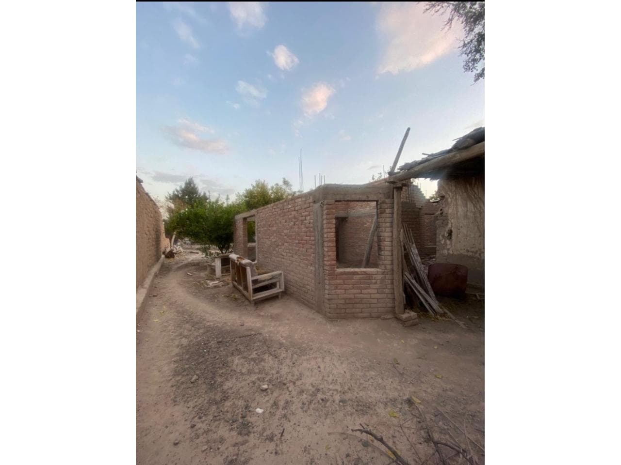 Casa En Construcción Altura De Loza-  Capital