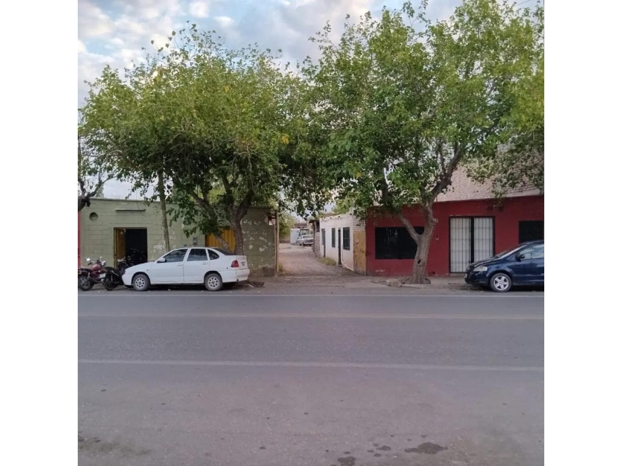 Se Vende Importante Terreno De 1400 M2 Sobre Calle República Del Líbano Entre Paula A. De Sarmiento Y Franklin Rawson