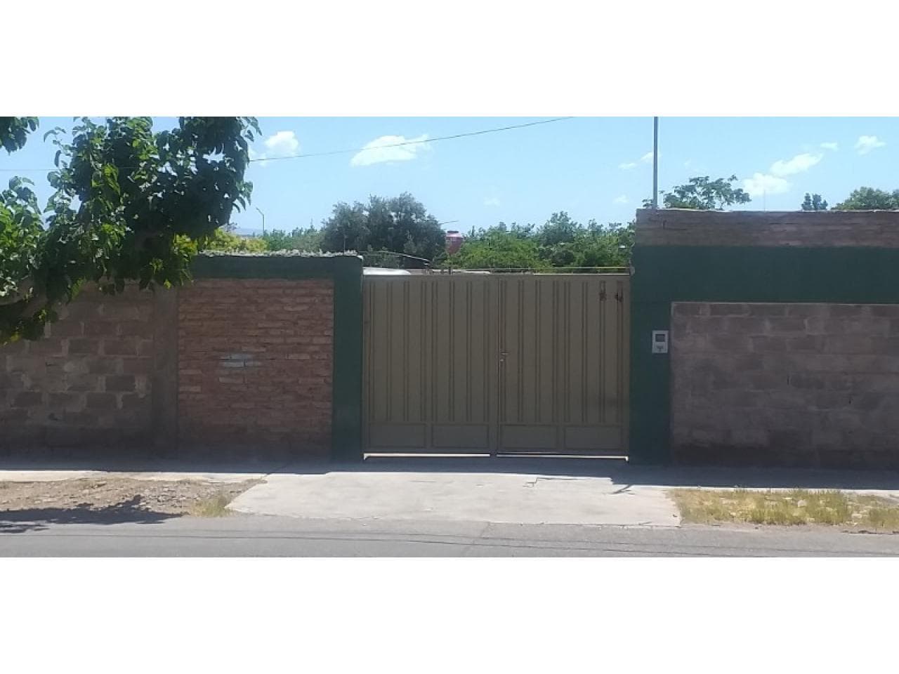 Venta De Lote. I Alquiler Terreno De 420m A Una Cuadra Del Parque De Rivadavia. Oportunidad